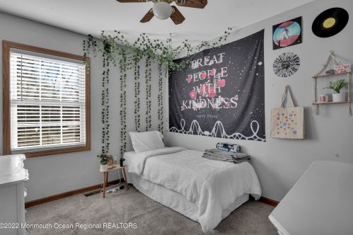 984 Woodlane Rd, Jackson Twp NJ 08527-1556 exterior