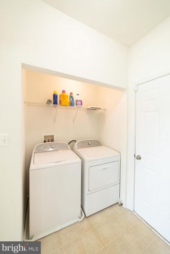 280 Kentshire Dr, Lancaster PA 17603-8851 exterior