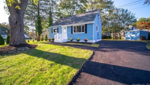 146 Corona Dr, Milford, CT 06460-3514