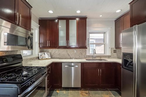 1137 Moorlands Dr, Saint Louis MO 63117-2151 exterior