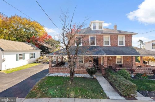 811 Old Lancaster Rd, Berwyn, PA 19312-1219