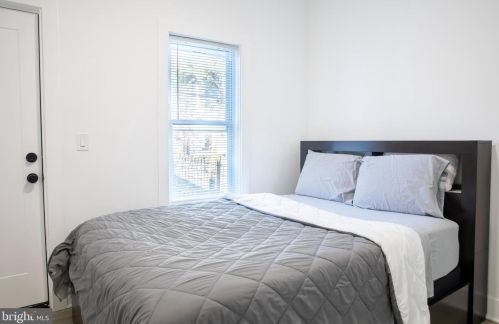 2810 22nd St, Philadelphia PA 19140-4722 exterior