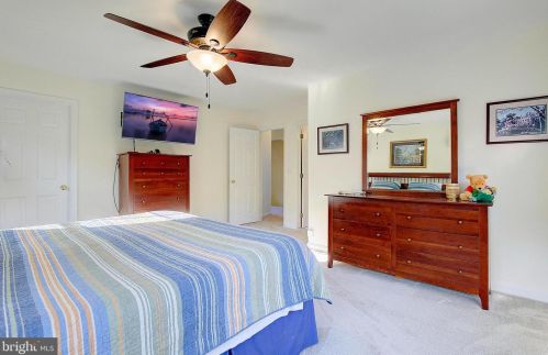 831 Alameda Dr, Huntingtown MD 20639-9510 exterior