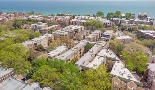 7621 Greenview Ave, Chicago IL  60626-1202 exterior