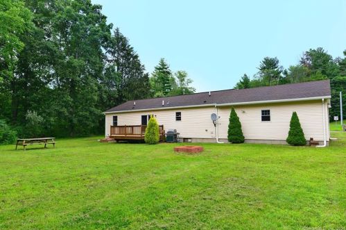 169 Soap St, Killingly, CT 06241-1612