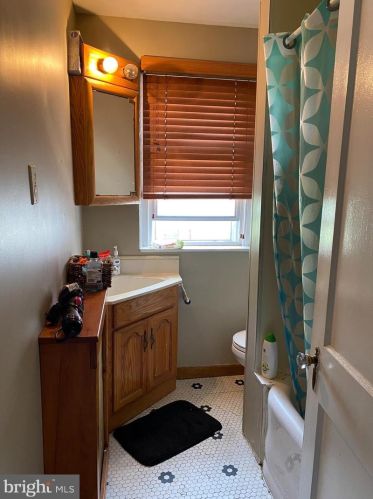 13 Cooke Ave, Manor PA 19036-1318 exterior