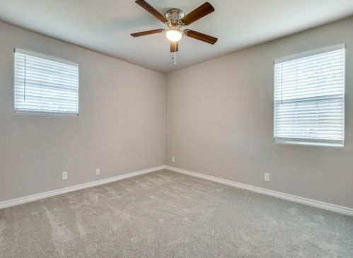 2013 Canterbury St, Irving TX 75062-3550 exterior