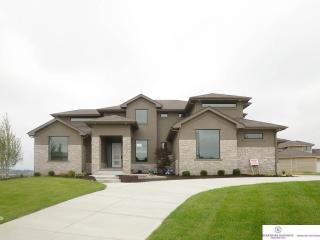 2469 182 Cir, Omaha NE  68130-2704 exterior