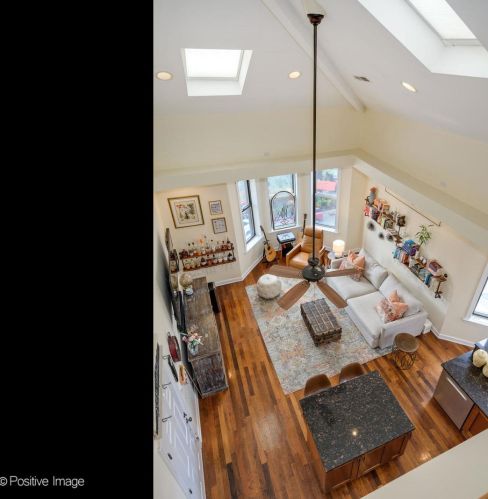 561 Briar Pl, Chicago IL  60657-4630 exterior