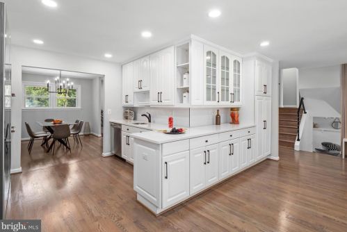 11839 Enid Dr, Rockville MD 20854-3454 exterior