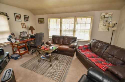 4849 Mohawk Ave, Milwaukee WI 53217-5034 exterior