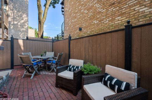 455 Webster Ave, Chicago IL 60614-3708 exterior