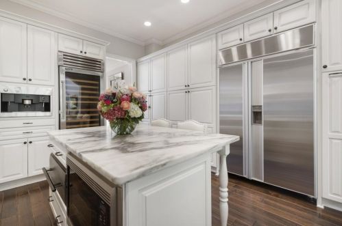 5625 Cross Gate Dr, Atlanta GA 30327-4815 exterior