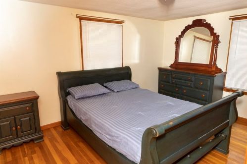 35 Anne St, Springfield MA 01104-2236 exterior