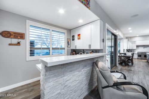 22034 55th St, Phoenix AZ  85054-7150 exterior