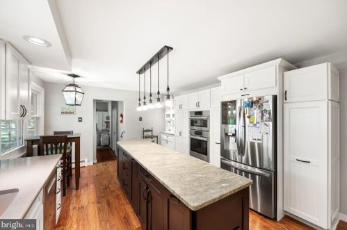 233 Old State Rd, Limerick PA 19468-3116 exterior