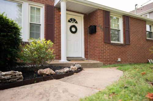 285 Frieda Ave, Saint Louis, MO 63122-5422