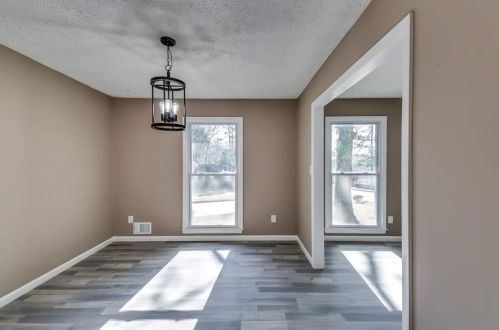 1150 Mitchell Crossing Dr, Atlanta GA  30331-7366 exterior