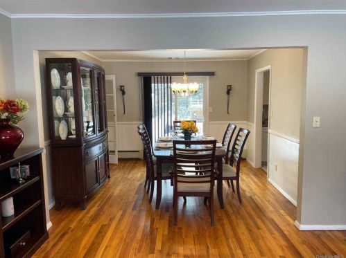 3 Maria Ct, Huntington Station NY 11746-2719 exterior