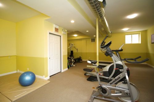 1470 Carmen Ave, Chicago IL  60640-2813 exterior