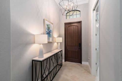 2794 Aviamar Cir, Naples, FL 34114-0097