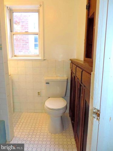 4312 Devereaux, Philadelphia PA 19135-3515 exterior