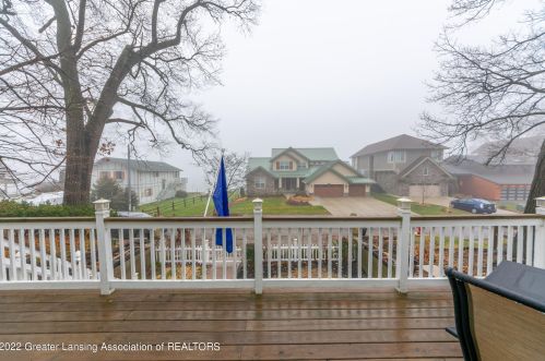 6249 Reynolds Rd, Haslett MI 48840-8906 exterior