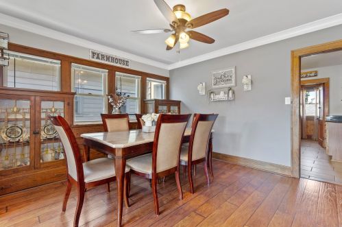 1015 76, Milwaukee WI 53214-3031 exterior