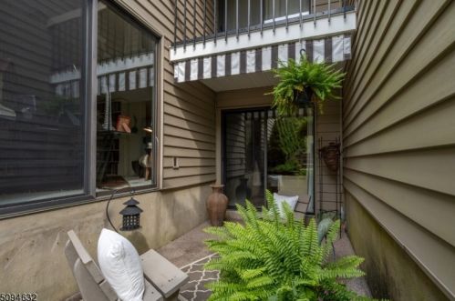 22 Slope, Clinton NJ 08809-1134 exterior