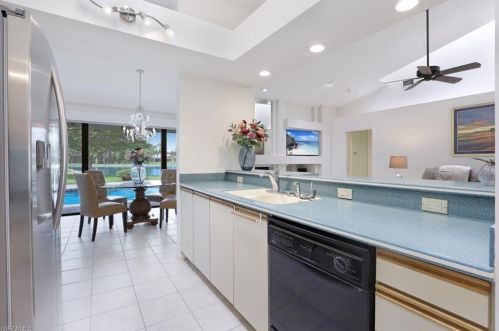 1380 Bald Eagle Dr, Naples FL 34105-7407 exterior