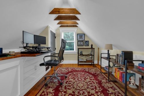 18 Linden St, Boston MA  02122 exterior