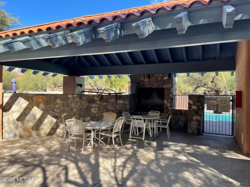 5373 Paseo De La Terraza, Tucson AZ 85750-6405 exterior