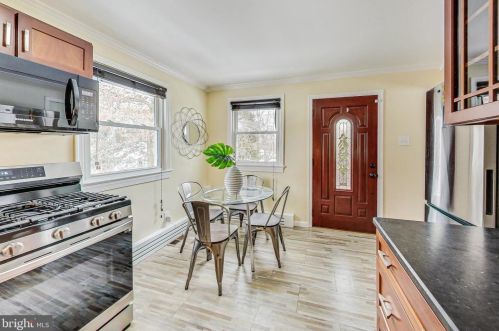 903 Robin Rd, Silver Spring MD  20901-1872 exterior