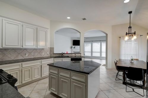 9422 Mustang Park Ct, Humble TX 77396-3891 exterior