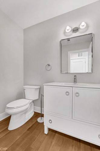 3025 Spaulding Ave, Chicago IL 60618-6808 exterior