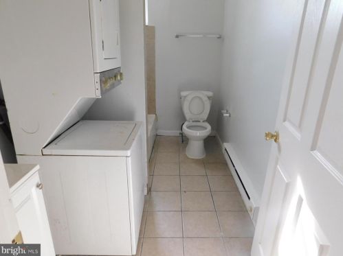 2126 16 St, Philadelphia PA 19121-1641 exterior