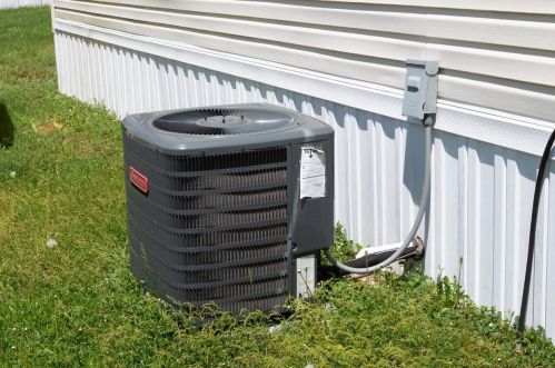 8 Rex Dr, Concord NH 03303-4166 exterior