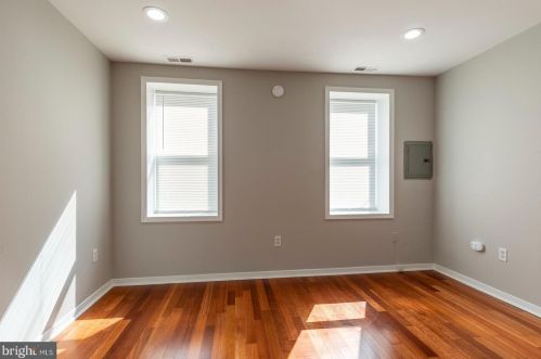 1830 9 St, Philadelphia PA 19148-4529 exterior