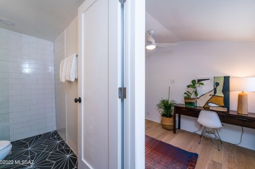 4122 Holmes St, Tucson AZ 85710-3149 exterior