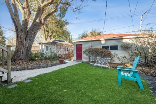 1332 Norwood St, Chicago IL 60660-2415 exterior