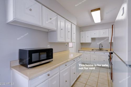 8237 8th Pl, Phoenix AZ  85020-3445 exterior