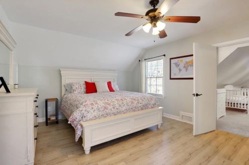 1070 Beech Hvn Rd, Atlanta GA 30324-3802 exterior