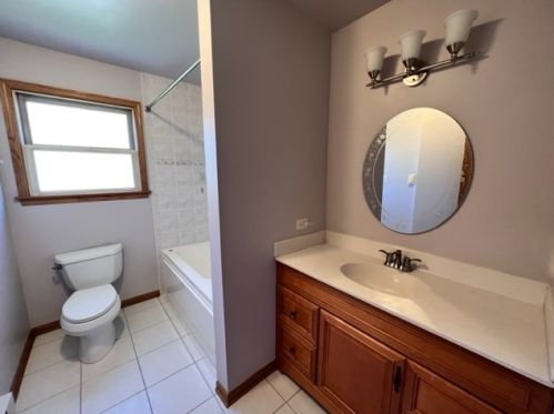 9308 Trumbull Ave, Chicago IL 60655-3326 exterior