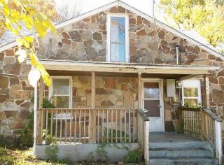 2055 Newton Ave, Springfield MO  65803-1373 exterior