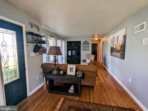 518 Diller Rd, Hanover PA  17331-4805 exterior