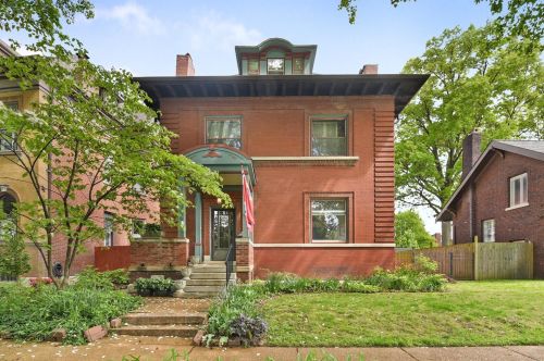 2909 Accomac St, Saint Louis MO 63104-2217 exterior