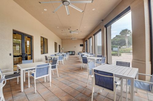 7096 Corning Cir, Boynton Beach FL 33437-3986 exterior