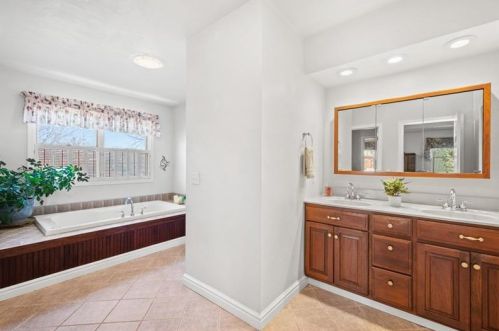 124 Frd St, Pittsburgh PA 15122-4106 exterior