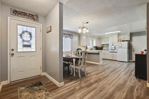 545 Quincy Rd, Turlock CA  95380-4329 exterior