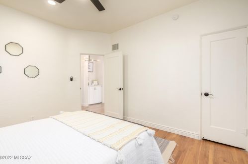 2109 Grant Rd, Tucson AZ  85719-3412 exterior